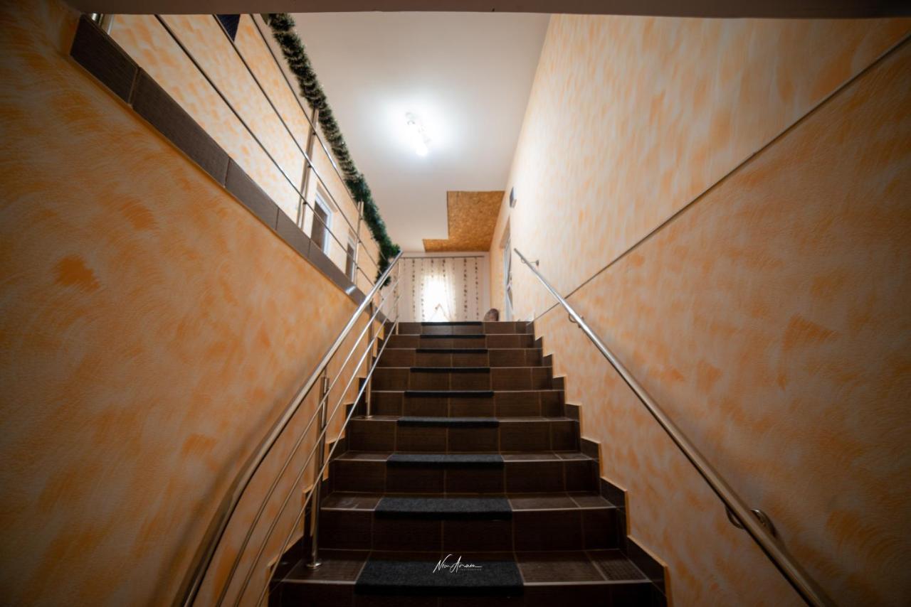 Casa Cosmina Arieseni Villa Bagian luar foto