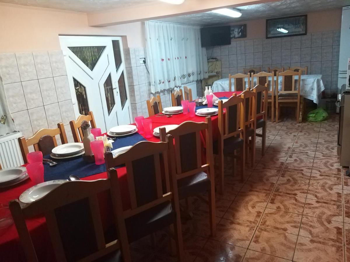 Casa Cosmina Arieseni Villa Bagian luar foto